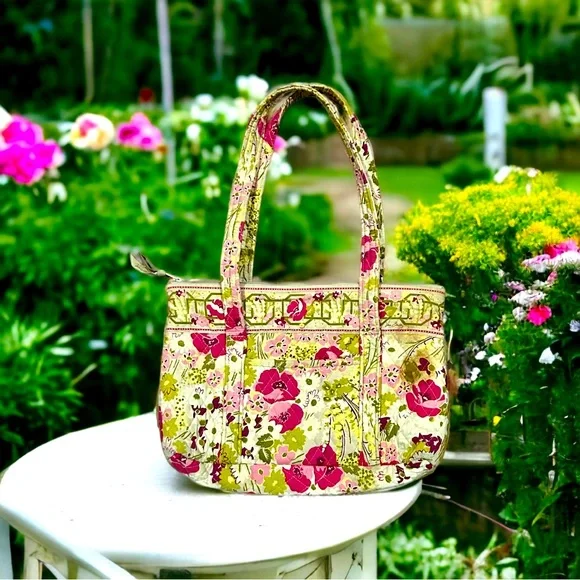 VTG. Vera Bradley Floral Bag! Beautiful Bag - See details for more info. - Picture 2 of 15